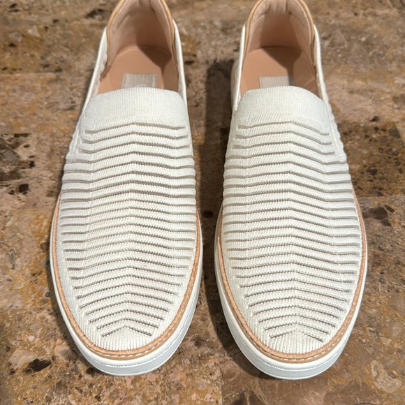 UGG Sammy Breeze Sneakers - Picture 7 of 12